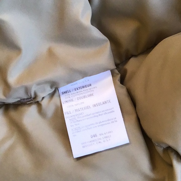 The North Face Quilted Puffer Down Vest - Picture 6 of 8